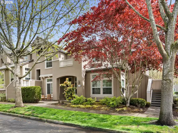 1820 NE Ashberry Dr, Hillsboro, OR 97124