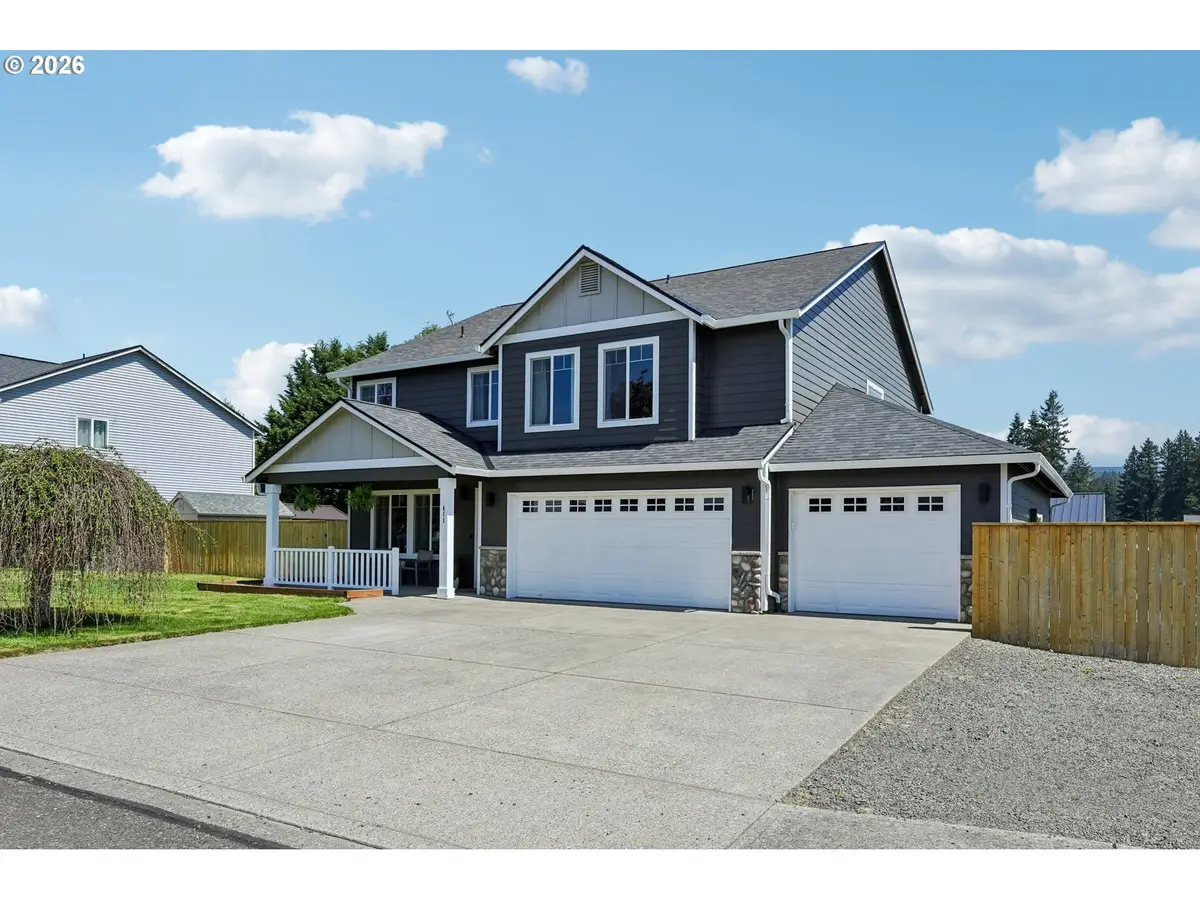 411 S Maple Ave, Yacolt, WA 98675 - #1