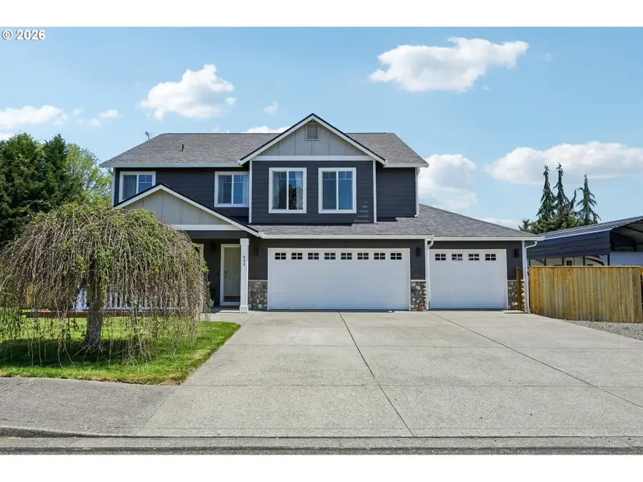 411 S Maple Ave, Yacolt, WA 98675 - #3