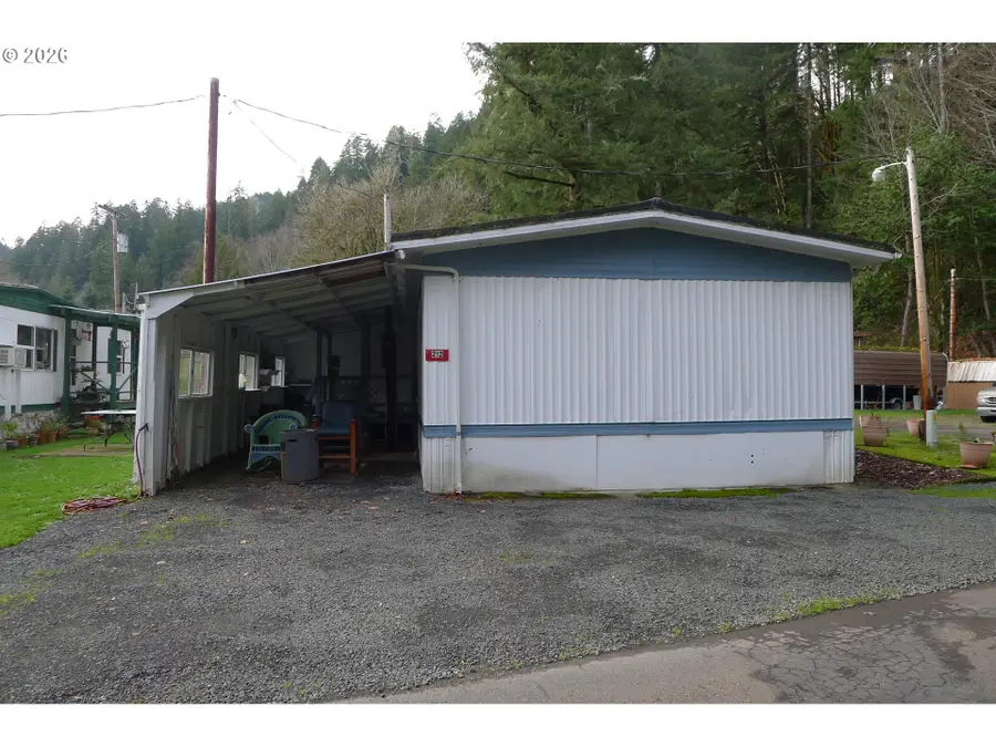 212 Woodpecker Ln, Elkton, OR 97436 - Image #2