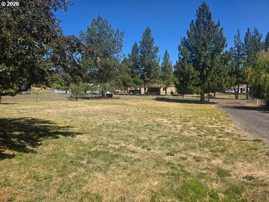 37 S Dv Cool Rd, Pine Hollow, OR 97063 - #3