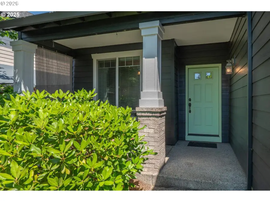 33973 SE Davona Dr, Scappoose, OR 97056 - #2