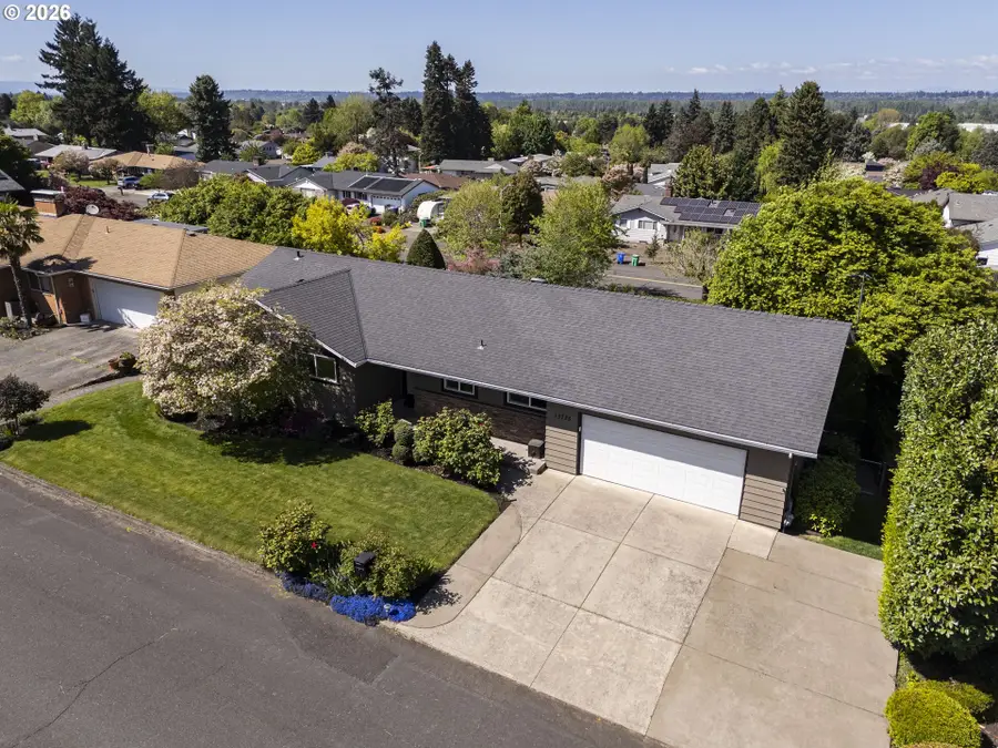 13725 NE Fremont Ct, Portland, OR 97230 - #2