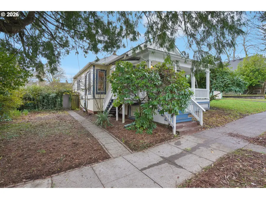 7624 SE Morrison St, Portland, OR 97215 - Image #2