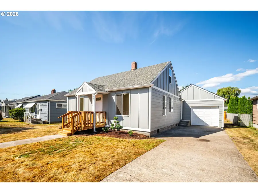 2932 Field St, Longview, WA 98632 - #2