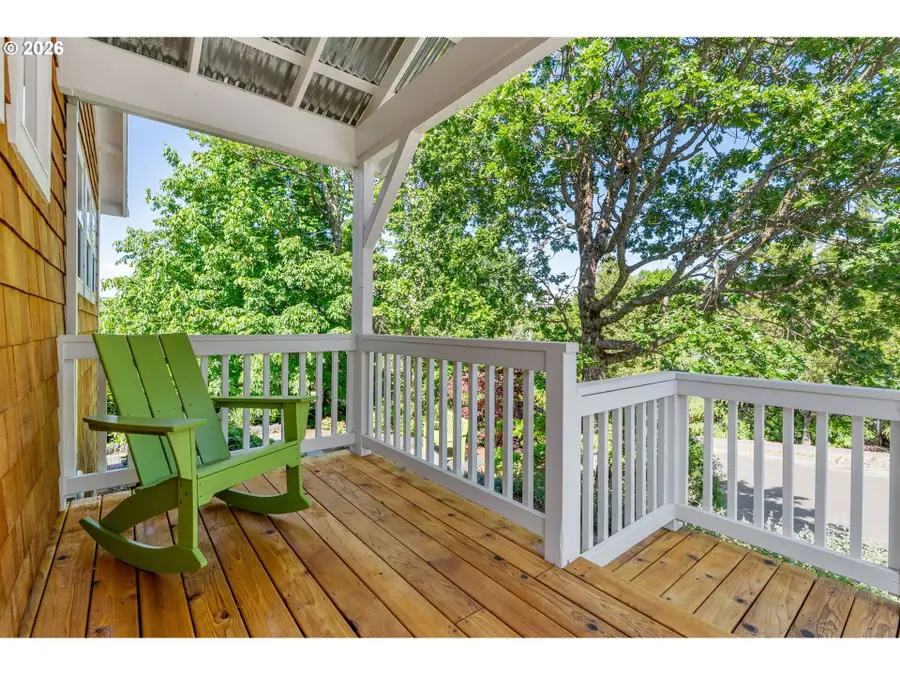 912 Elan Dr, Hood River, OR 97031 - #3