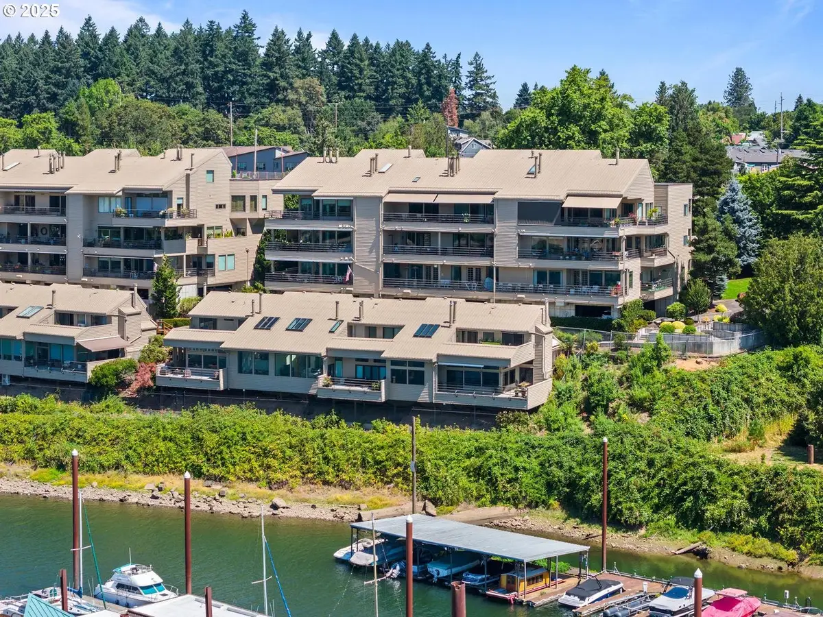 318 SE Spokane St #3, Portland, OR 97202 - Image #1