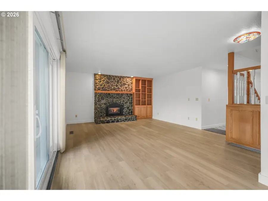 9305 NE 83rd Ave, Vancouver, WA 98662 - #3