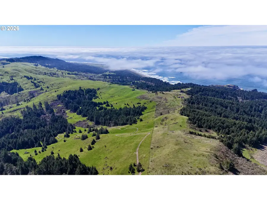 0 N Bank Rogue #2191, Goldbeach, OR 97444 - #3