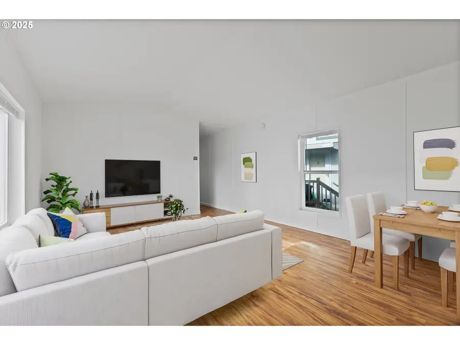 535 SW Maple St #2, Hillsboro, OR 97123 - Image #2