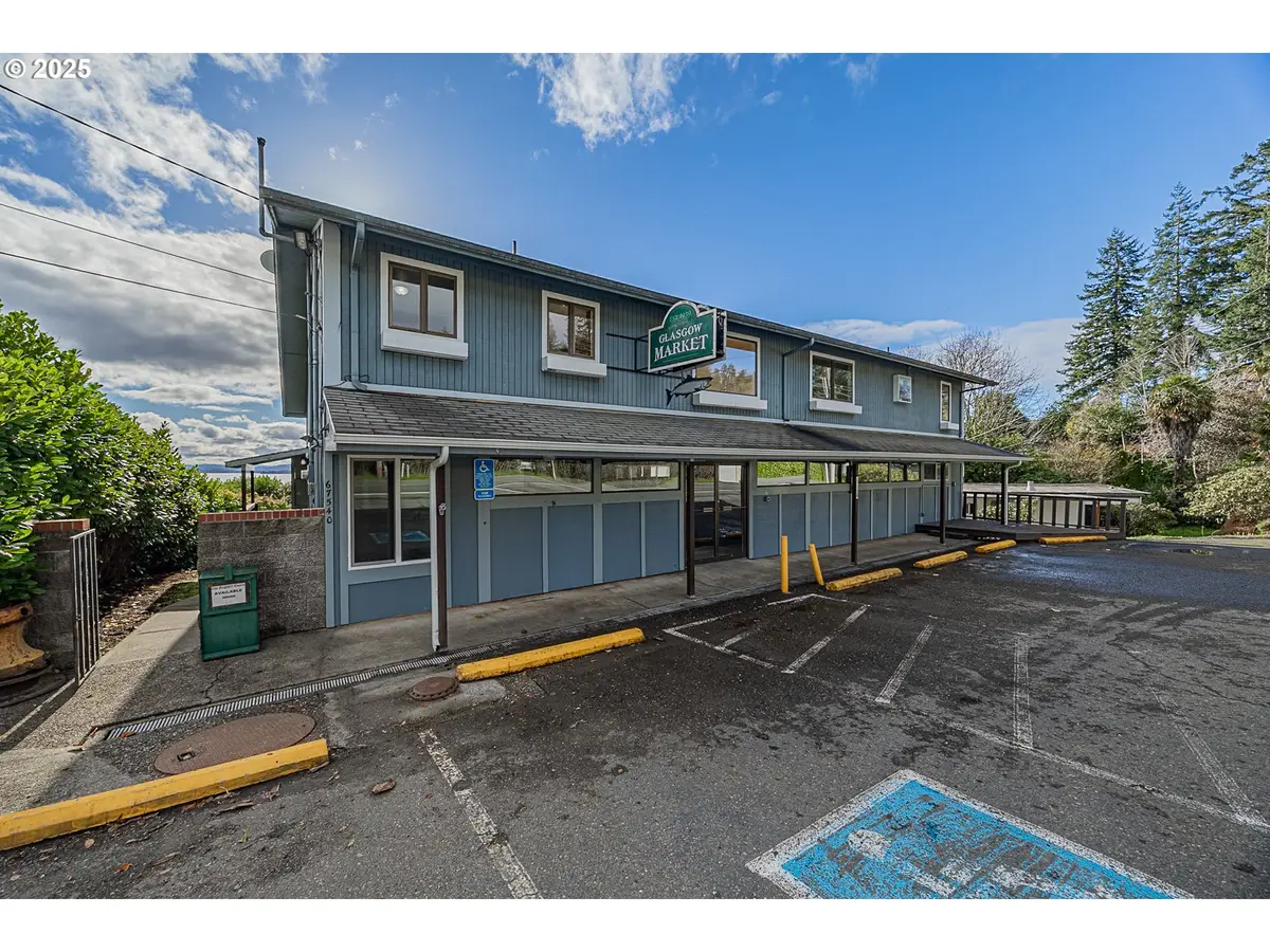 67538 E Bay Rd, Glasgow, OR 97459 - Image #1