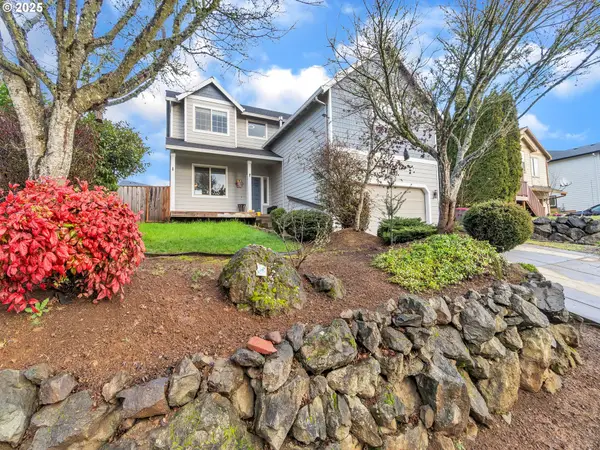 360 NW 6th St, Willamina, OR 97396