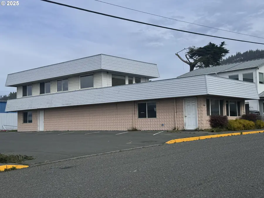 94181 4th St, Gold Beach, OR 97444 - Image #3
