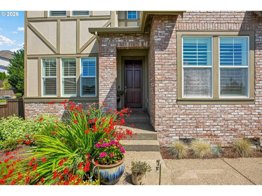 15243 SW Seine Dr, Tigard, OR 97224 - #2