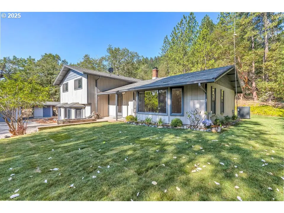 3755 Hosmer Ln, Foots Creek, OR 97525 - Image #1