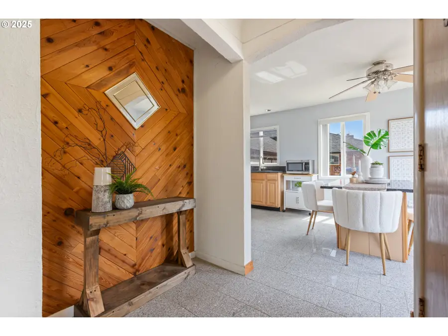 1408 NE 114th Ave, Portland, OR 97220 - Image #3