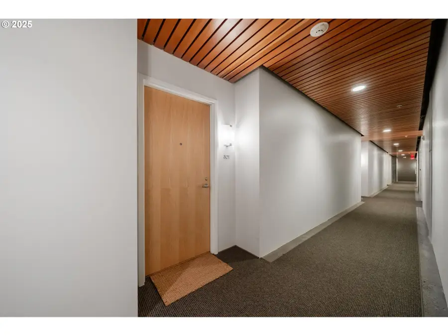 1234 SW 18th Ave #301, Portland, OR 97205 - Image #2