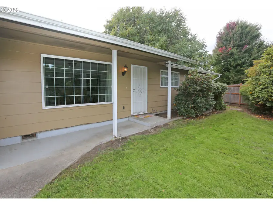 1158 S 39th St, Springfield, OR 97478 - #3