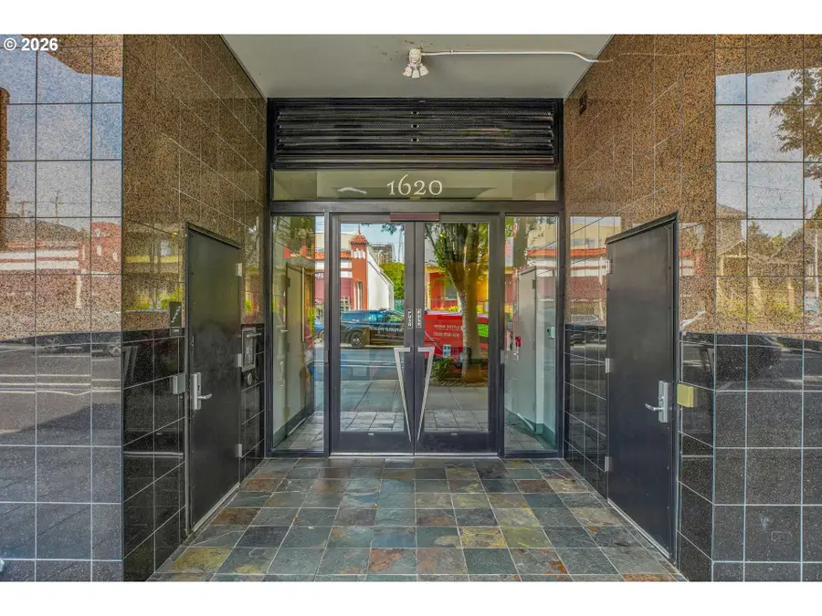 1620 NE Broadway St #432, Portland, OR 97232 - #2