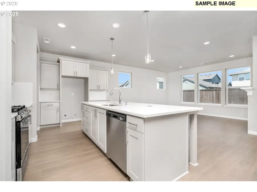 227 N 86th Pl #40, Ridgefield, WA 98642 - Image #3