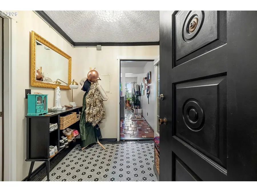 839 SW Broadway Dr #78, Portland, OR 97201 - #2