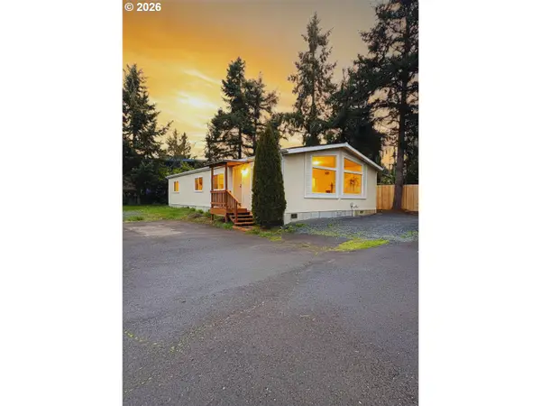 1524 S 8th St, CottageGrove, OR 97424
