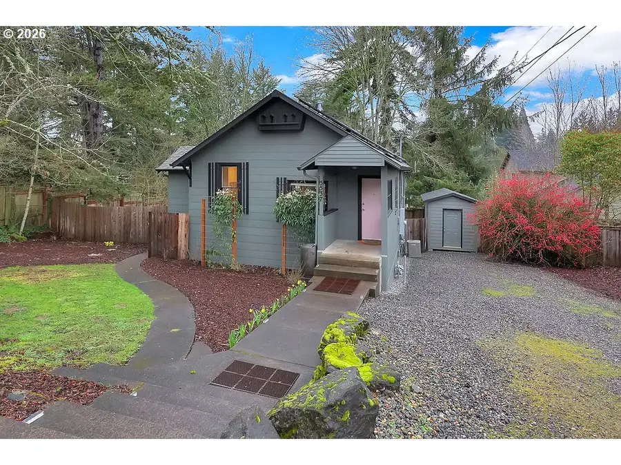 5537 SW Florida St, Portland, OR 97219 - #3