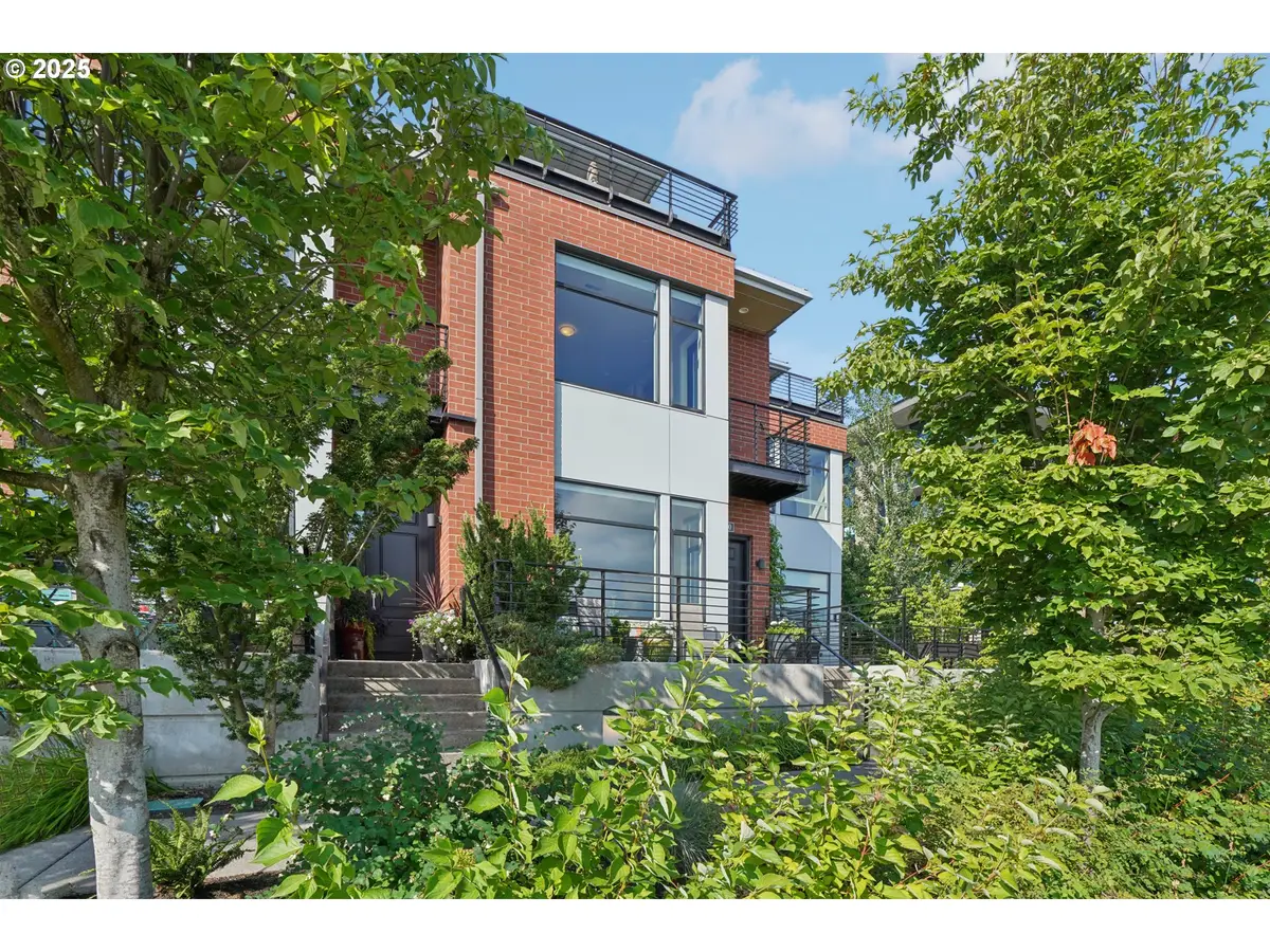 1740 NW Riverscape St, Portland, OR 97209 - #1