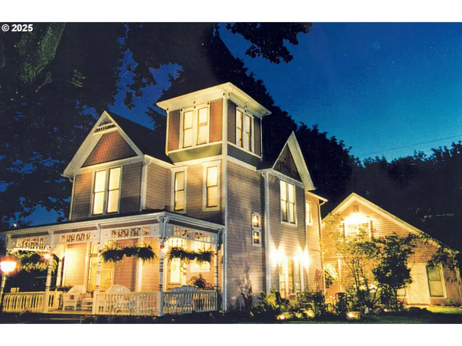 617 Juniper St, Junction City, OR 97448 - Image #2