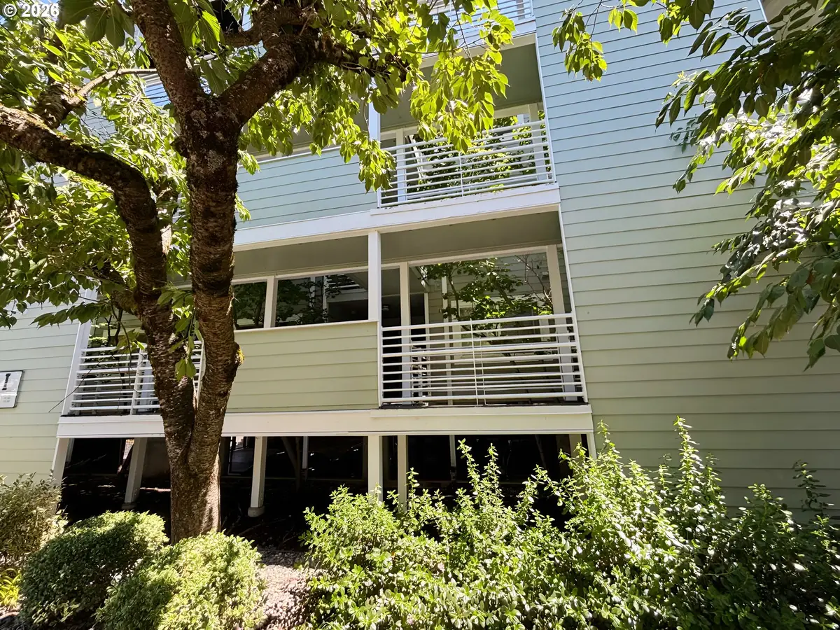 247 N Hayden Bay Dr, Portland, OR 97217 - #1