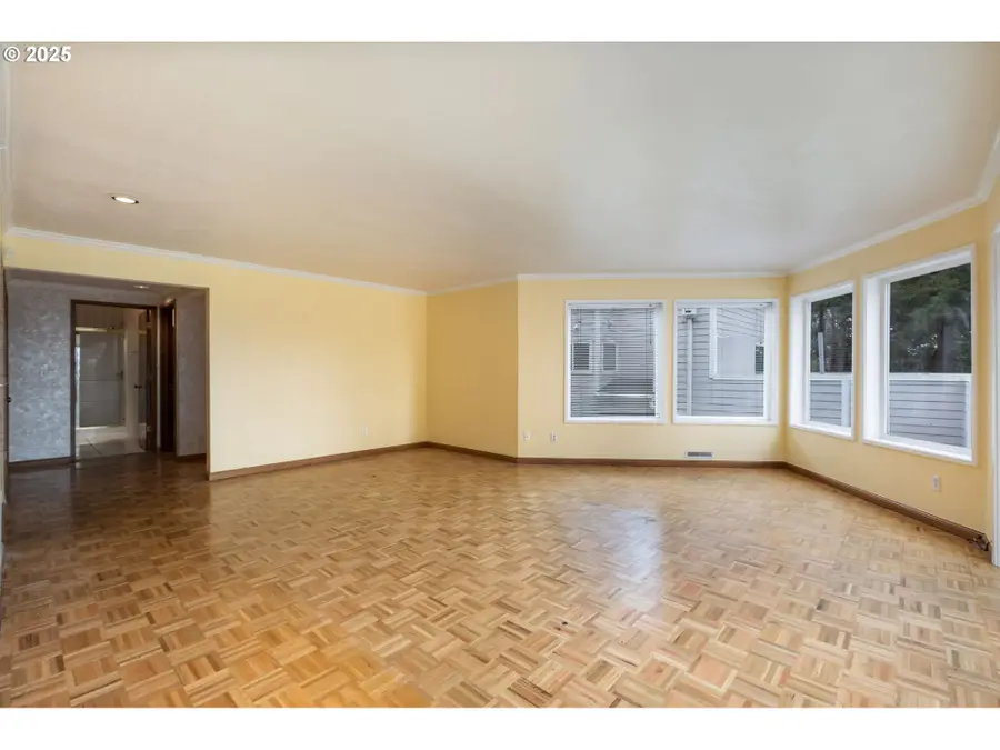 48 Eagle Crest Dr #4C, Lake Oswego, OR 97035 - Image #3