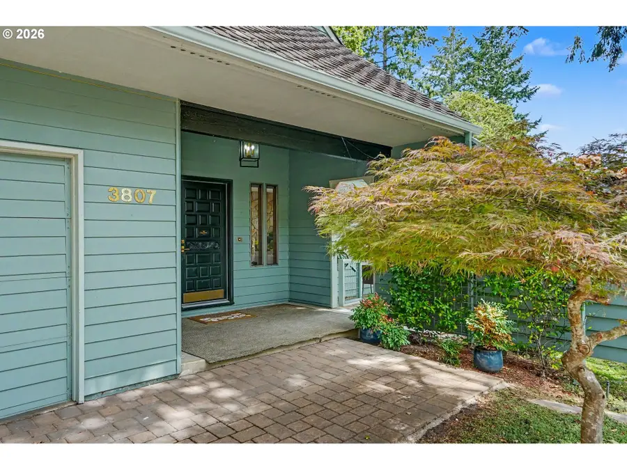 3807 NW Jameson Dr, Corvallis, OR 97330 - #2