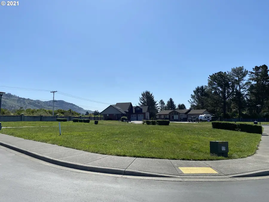 Sea Breeze Way #18, Brookings, OR 97415 - Image #2