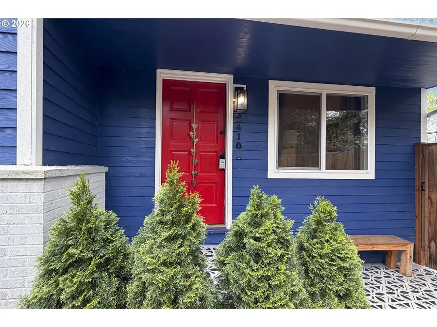 2410 SE Tarbell Ave, Milwaukie, OR 97267 - #3