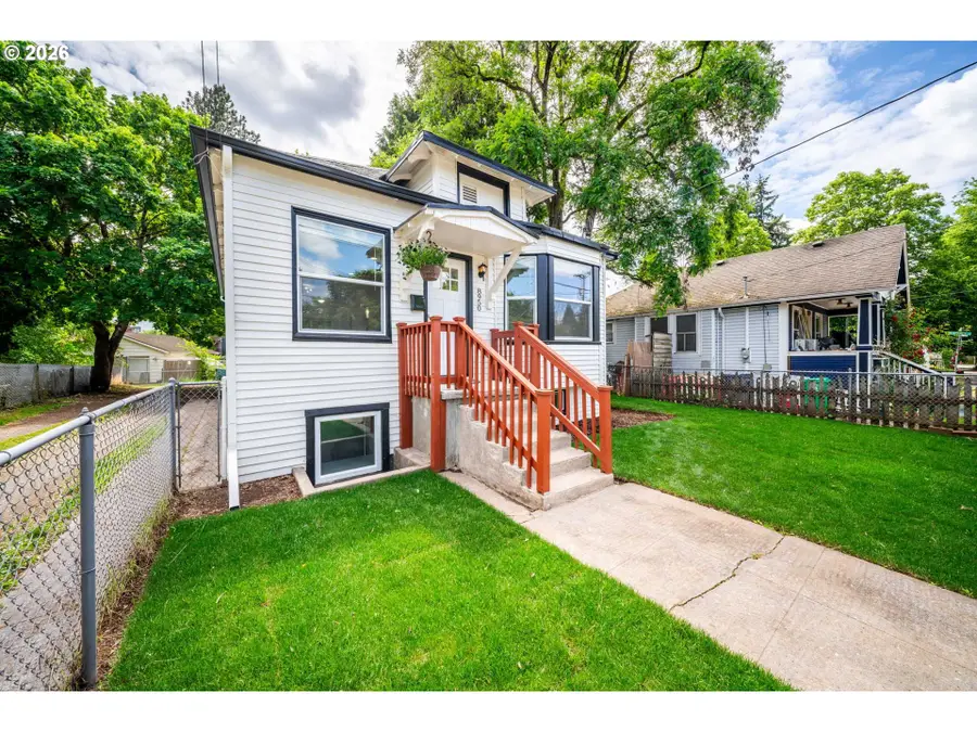 8950 N Smith St, Portland, OR 97203 - #3