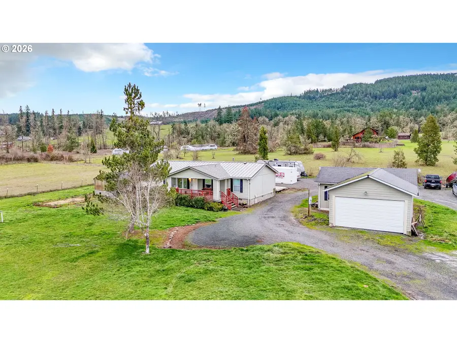 82071 Lost Creek Rd, Dexter, OR 97431 - Image #2