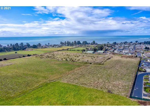 Olsen Ln #103, Brookings, OR 97415