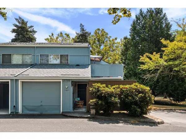 17780 NW Lakeway Ct, Beaverton, OR 97006