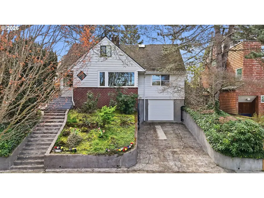 4124 SE Ash St, Portland, OR 97214 - #2