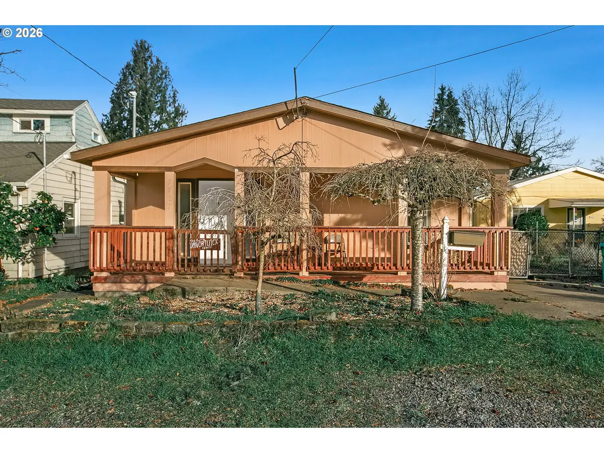 5517 SE Lexington St, Portland, OR 97206 - Image #1