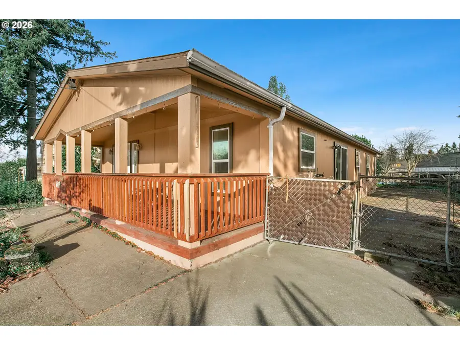 5517 SE Lexington St, Portland, OR 97206 - Image #3