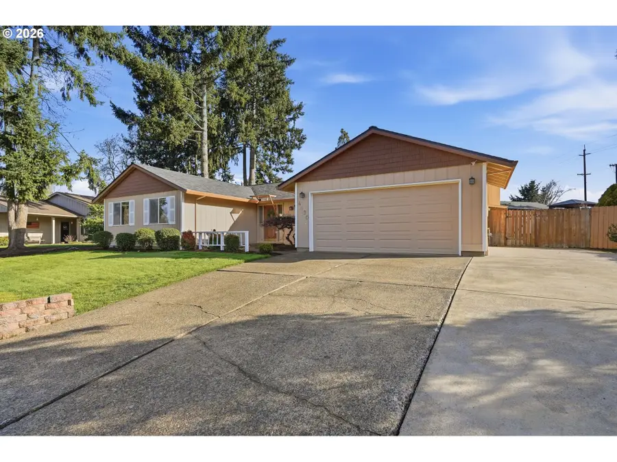 4490 NW Quinault Ct, Portland, OR 97229 - Image #2