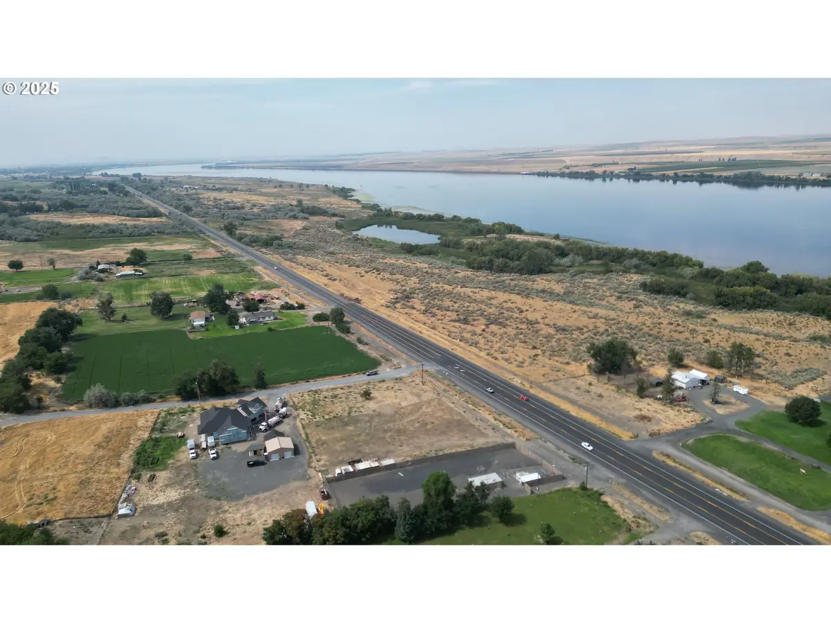 81925 Fox Ln, Umatilla, OR 97882 - Image #1