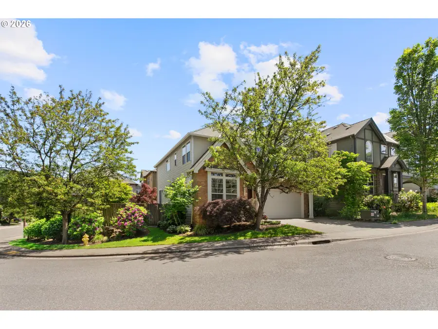 4678 NW Oxbridge Dr, Portland, OR 97229 - #3