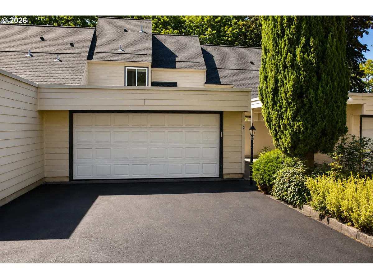 381 NE Village Squire Ave #2, Gresham, OR 97030 - #1