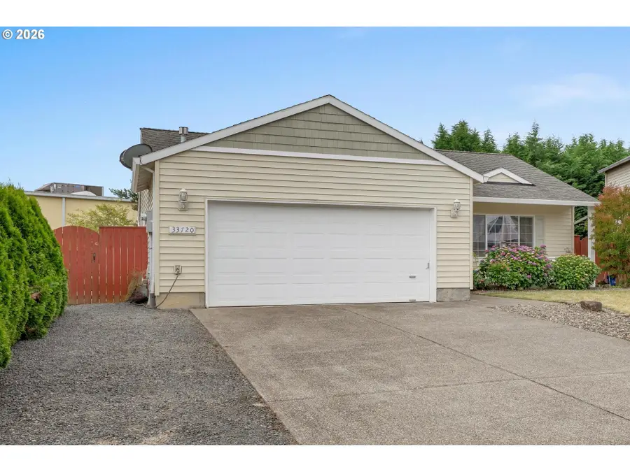33720 SE Barbara Ct, Scappoose, OR 97056 - #3