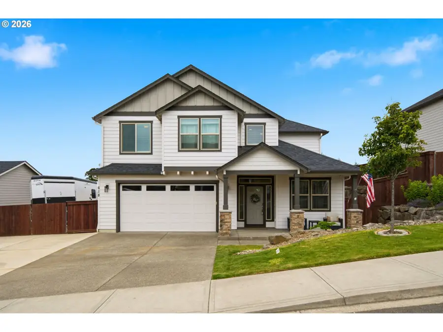 618 E Tanoak Ave, La Center, WA 98629 - #3