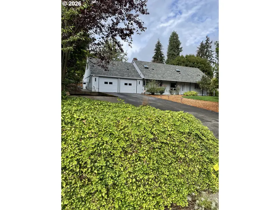 9885 SW Sattler St, Tigard, OR 97224 - #2