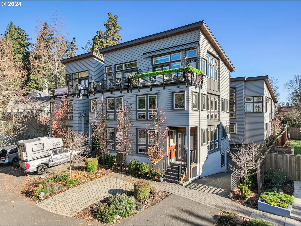 7926 SE 6th Ave, Portland, OR 97202 - #1