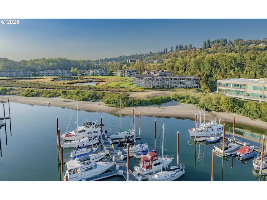 5615 SE Scenic Ln #204, Vancouver, WA 98661 - Image #2